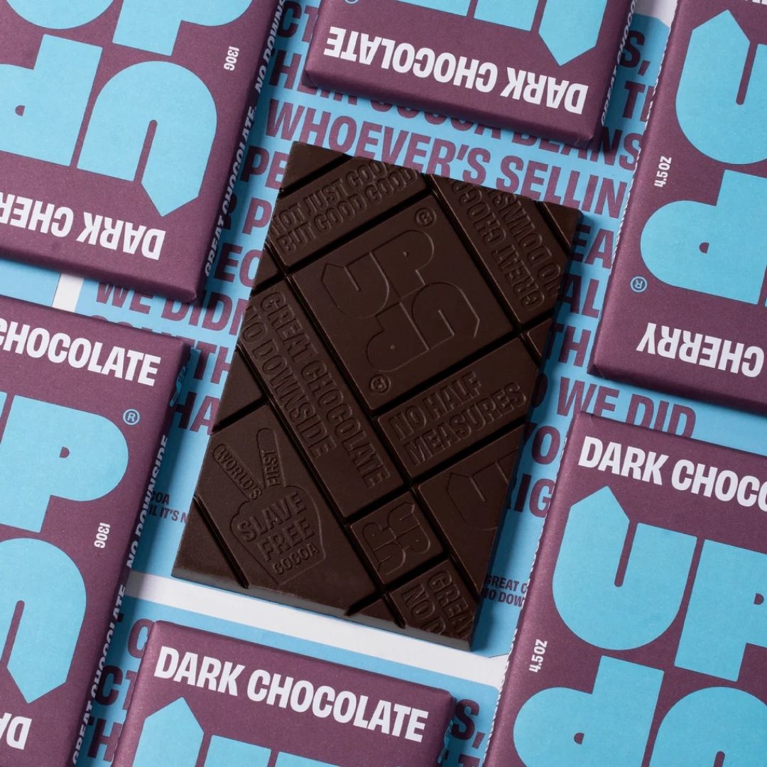 UP-UP Chocolate Bar Dark Cherry Lifestyle